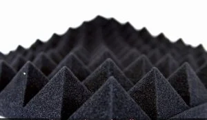 SİYAH PİRAMİT SÜNGER 5cm